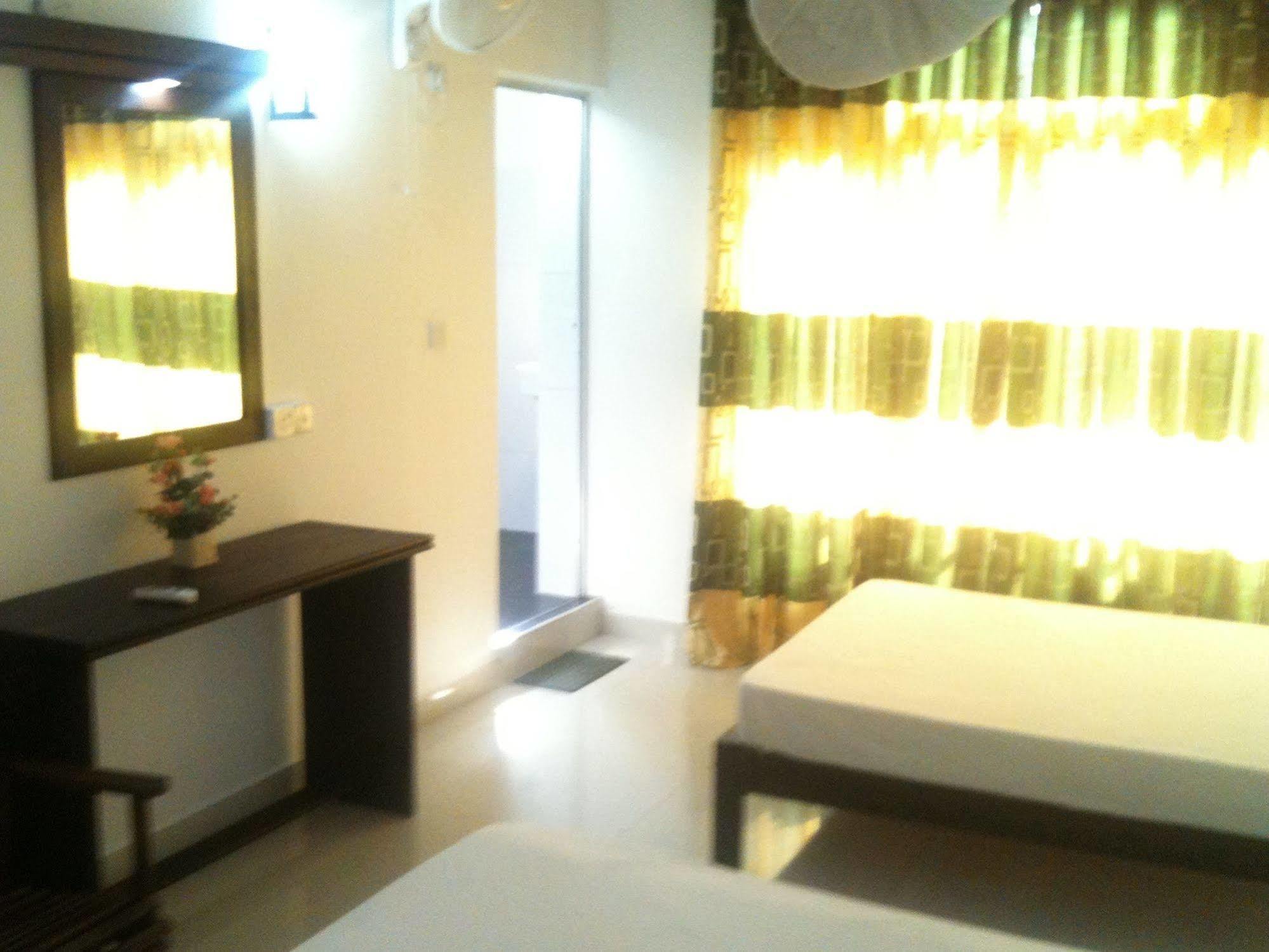Suwa Arana Resort Mirissa Bagian luar foto