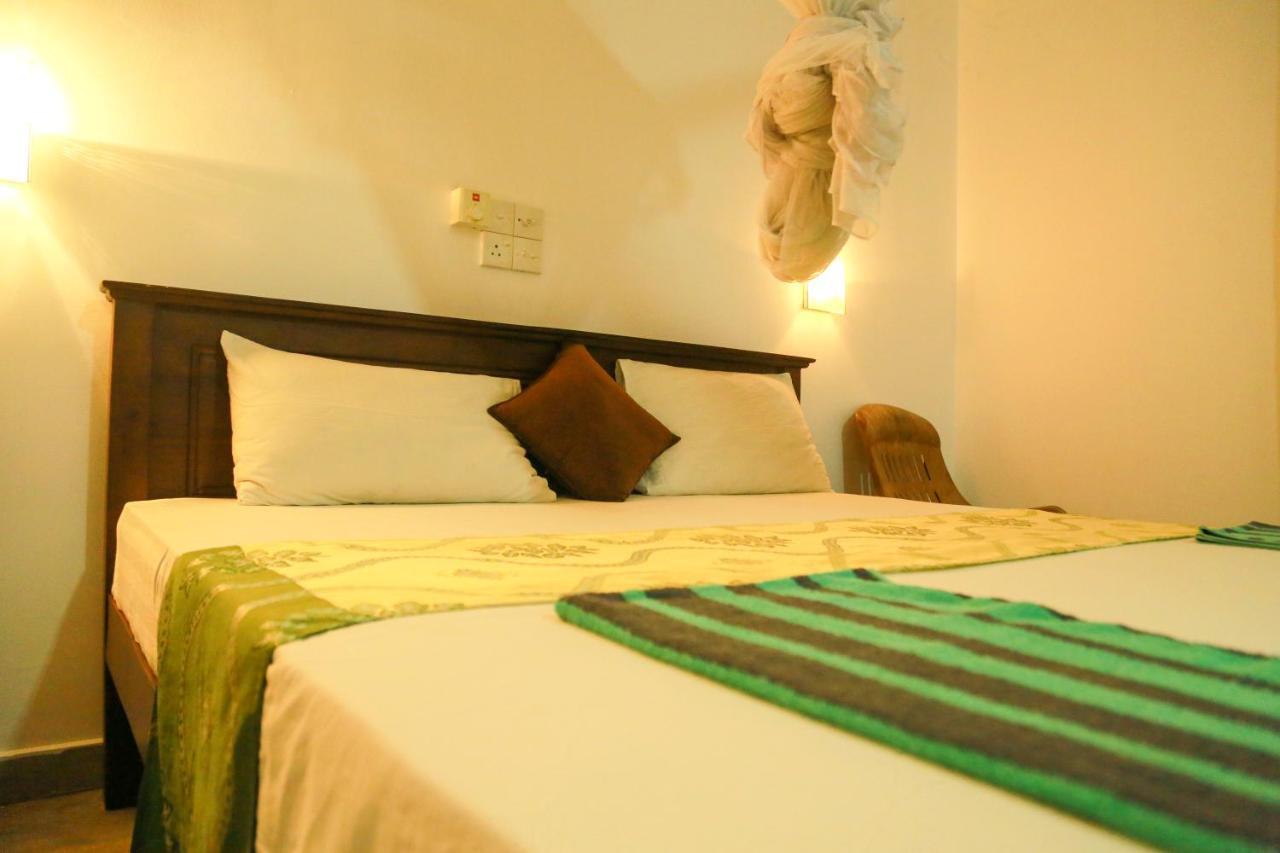 Suwa Arana Resort Mirissa Bagian luar foto