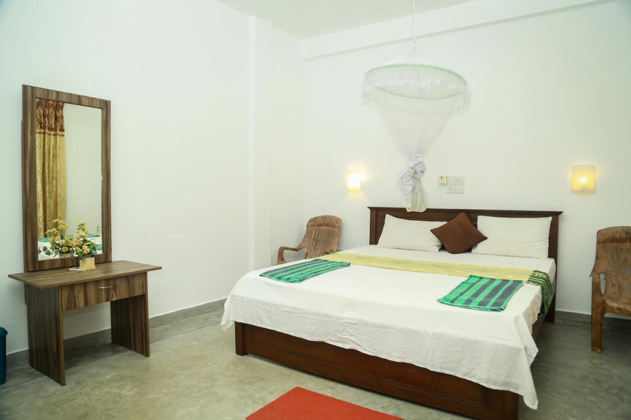Suwa Arana Resort Mirissa Bagian luar foto